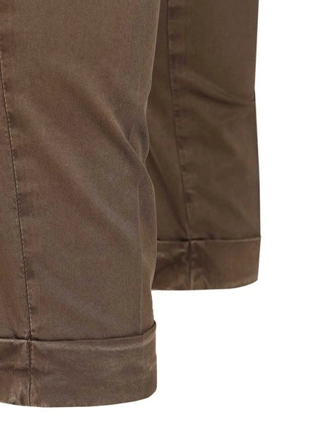 Pantaloni chino