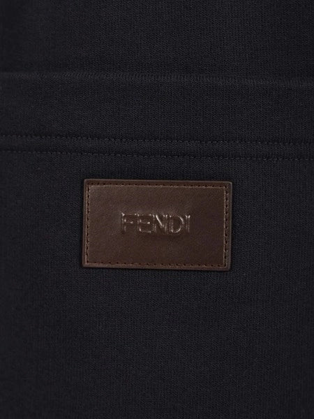 Pantaloni corti