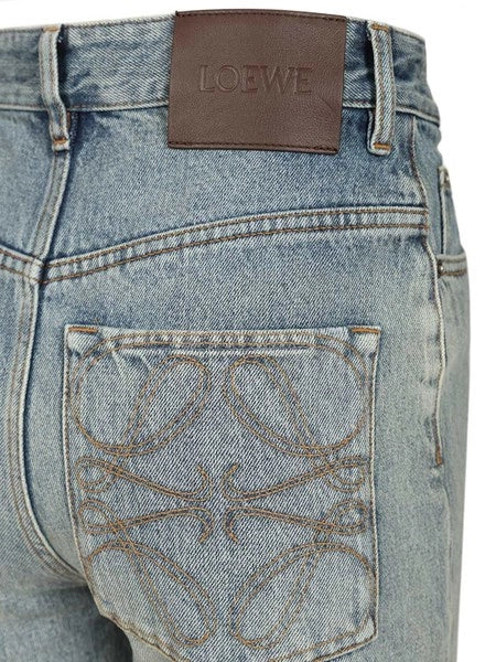Jeans in denim