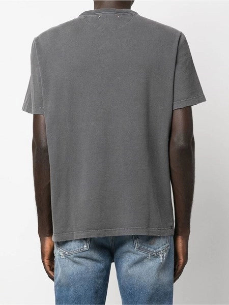 T-shirt distressed
