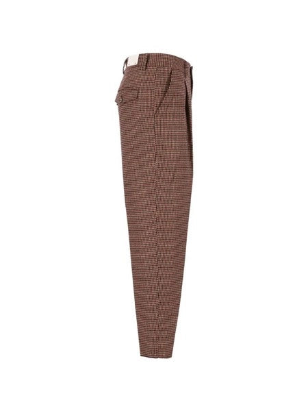 Pantaloni con pince
