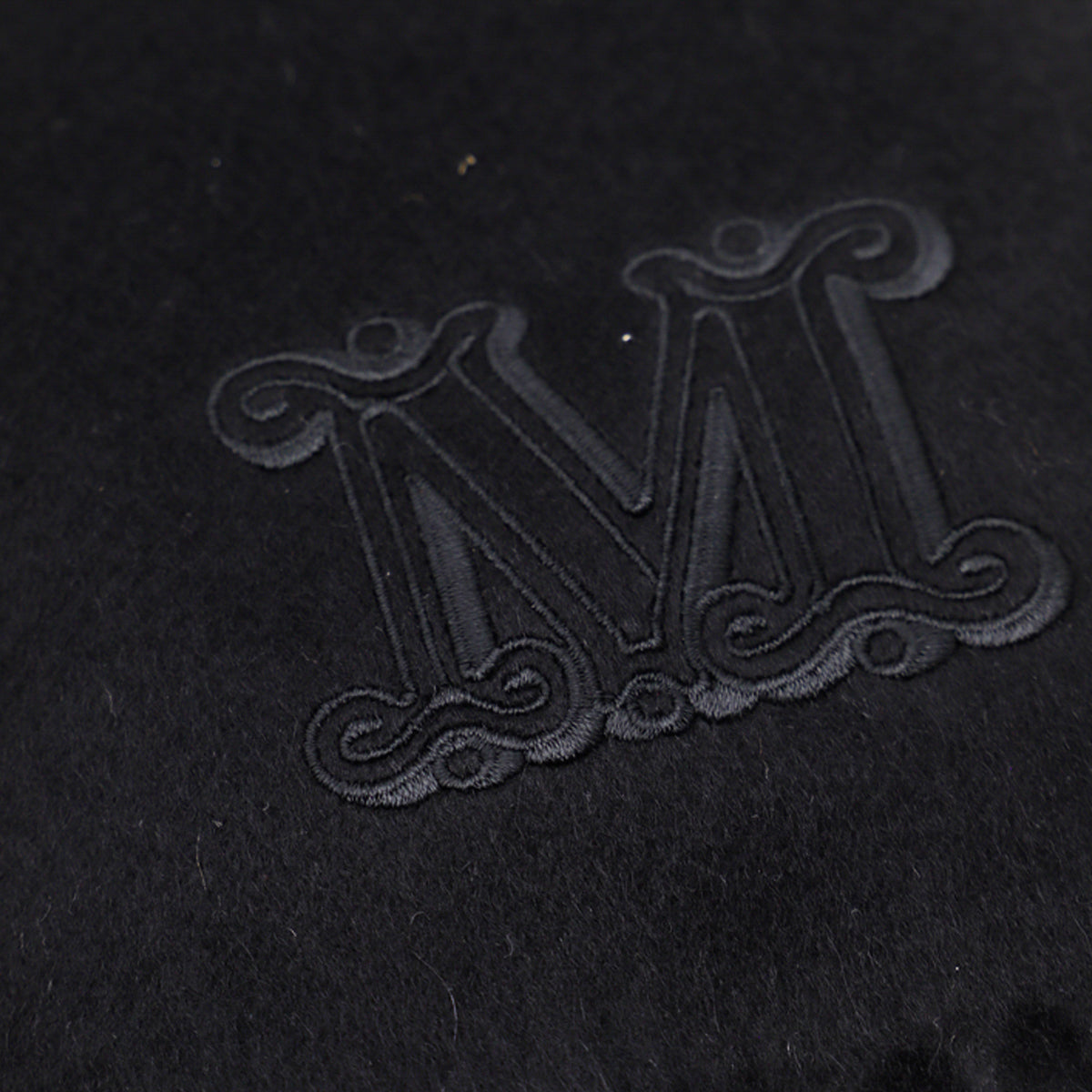 BLACK DALIA CASHMERE SCARVES