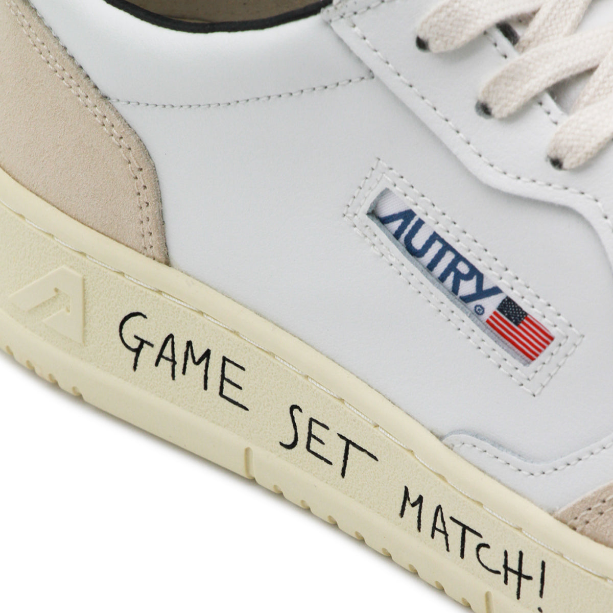 WHITE AND BLACK LEATHER MEDALIST SNEAKERS