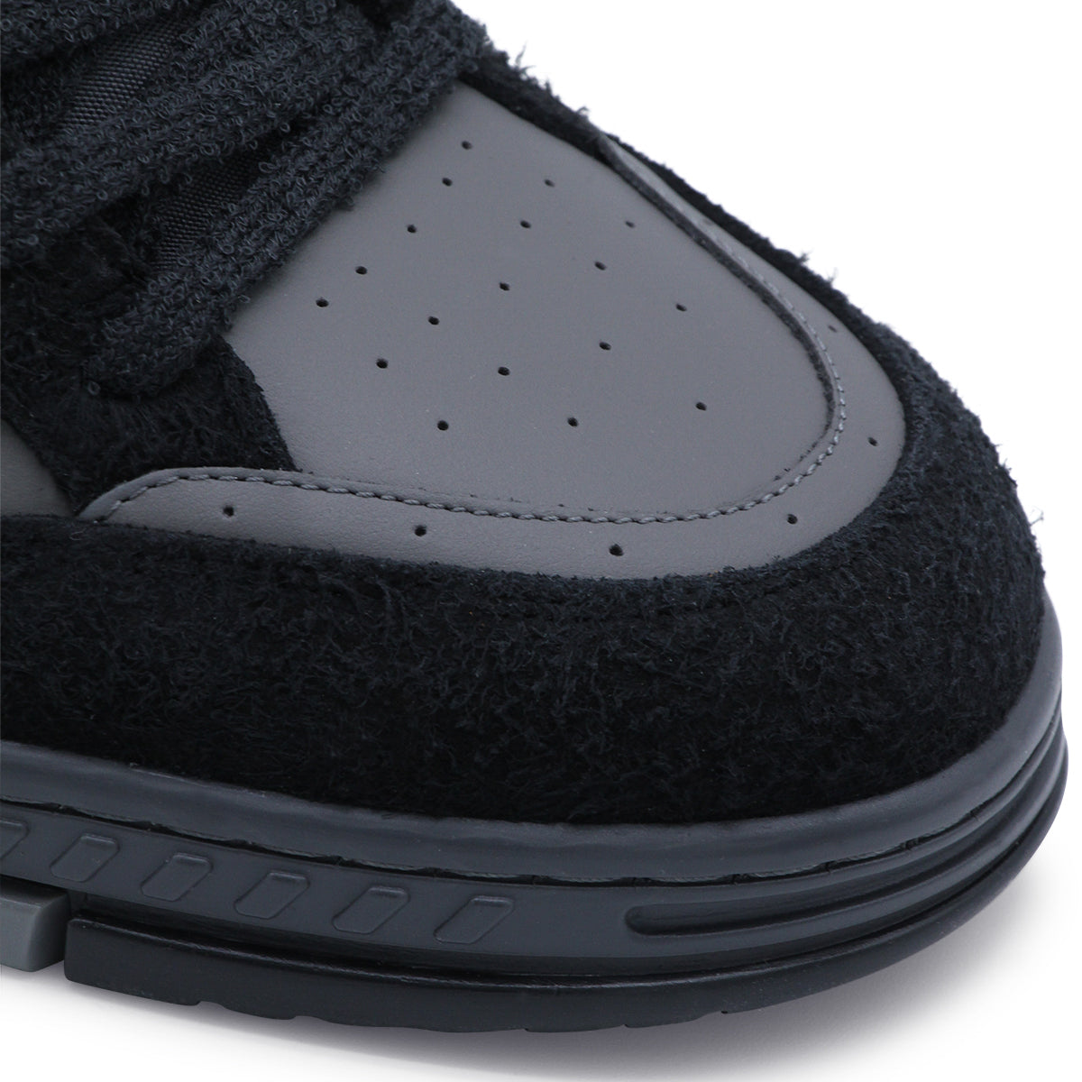 BLACK LEATHER SNEAKERS