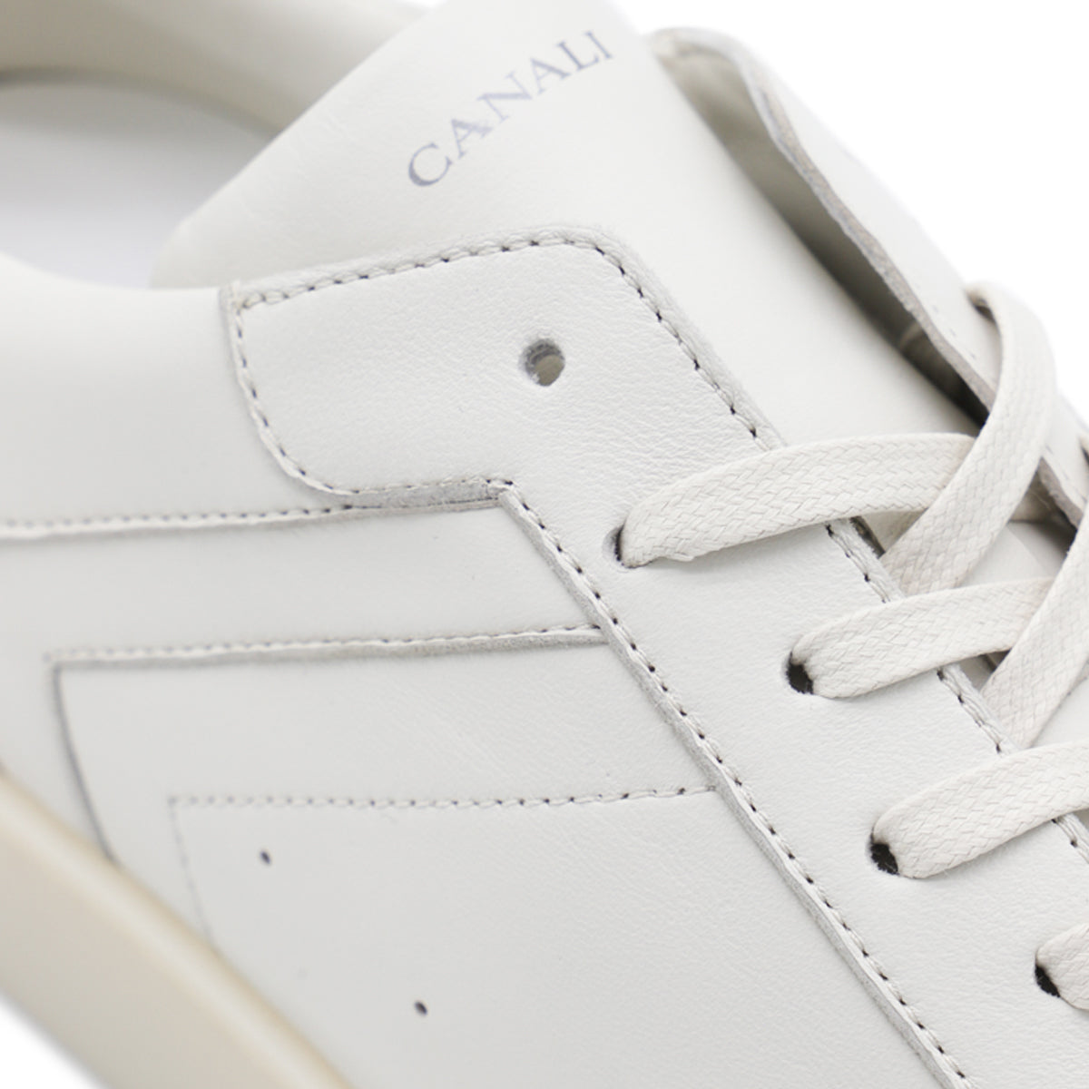 WHITE LEATHER SNEAKERS