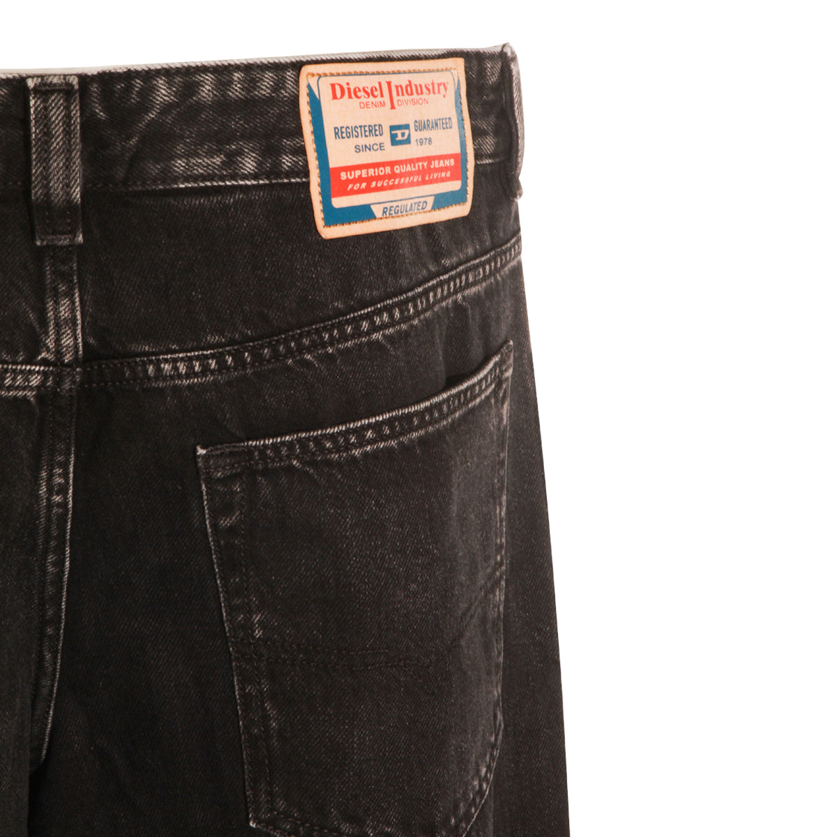 BLACK DENIM D-MACRO JEANS