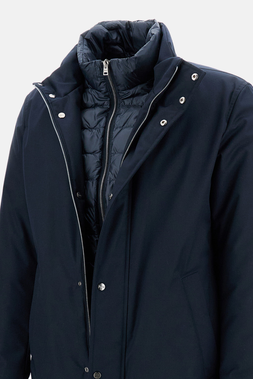 COAT IN NEW BUSINESS FABRIC