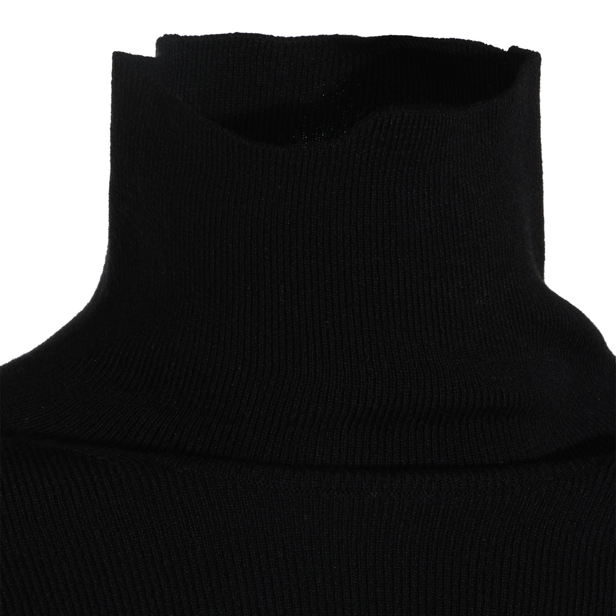 BLACK WOOL KNITWEAR