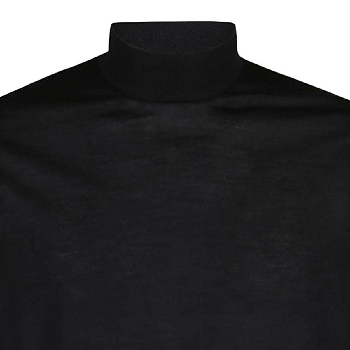BLACK KNITWEAR