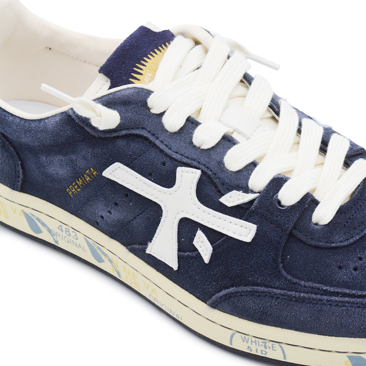 NAVY BACKET CLAY SNEAKERS