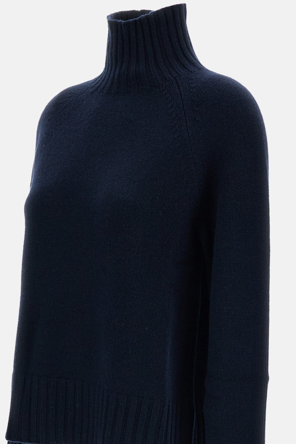 BOXY TURTLENECK WOOL AND CASHMERE SWEATER