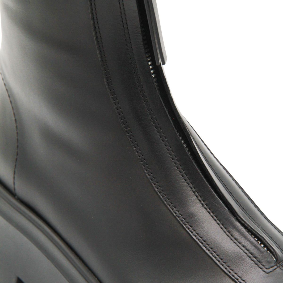 BLACK LEATHER BOOTS