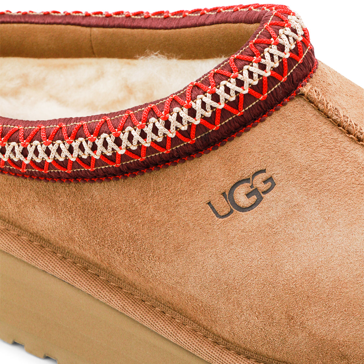 BEIGE FLATS
