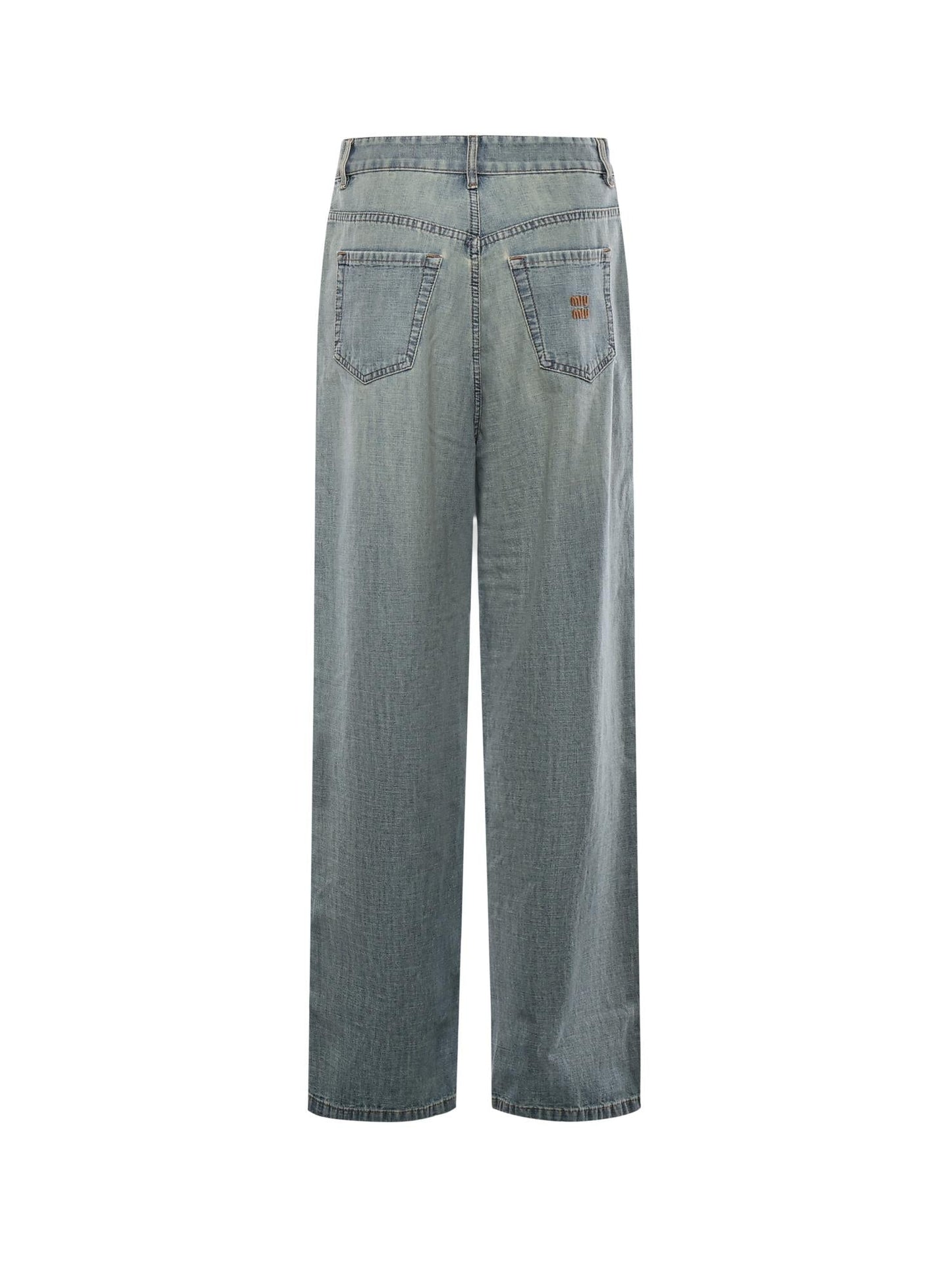 Jeans in chambray