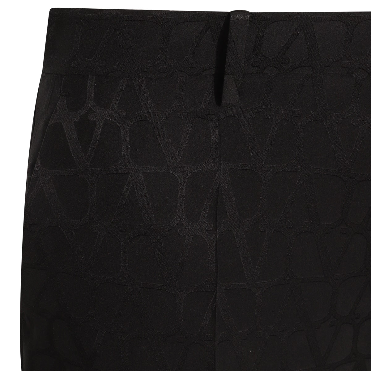 BLACK SILK SHORT