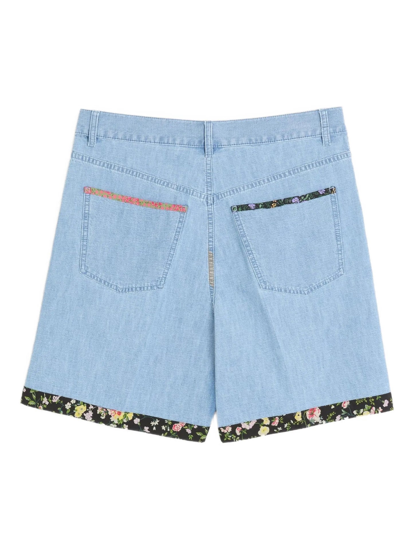 BERMUDA SHORTS WITH FLOWERS