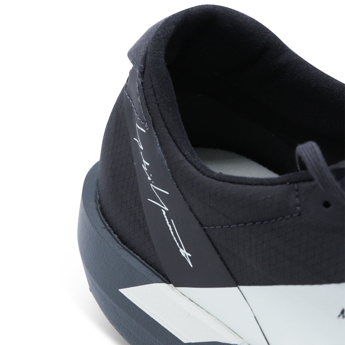 BLACK AND WHITE LEATHER SNEAKERS