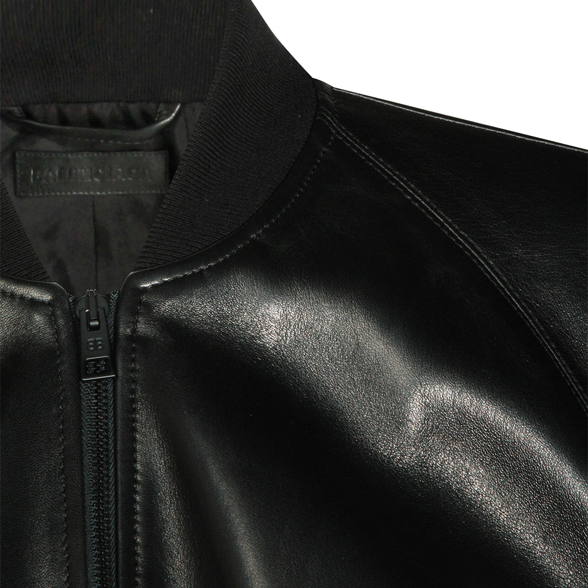BLACK LEATHER JACKET
