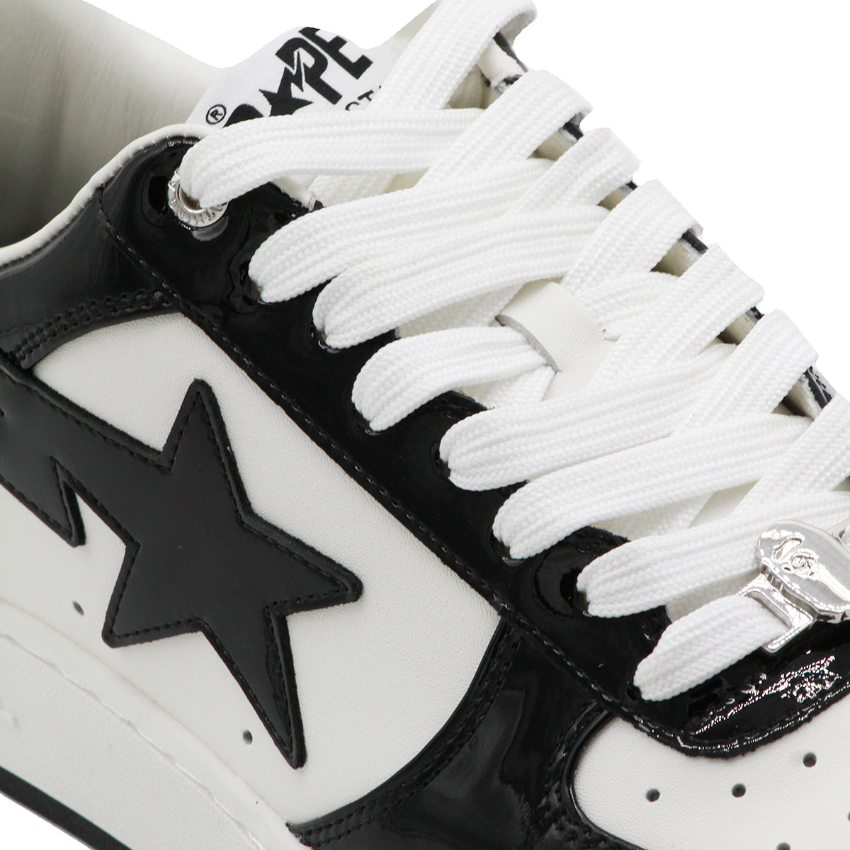 BLACK AND WHITE LEATHER A BATHING SNEAKERS