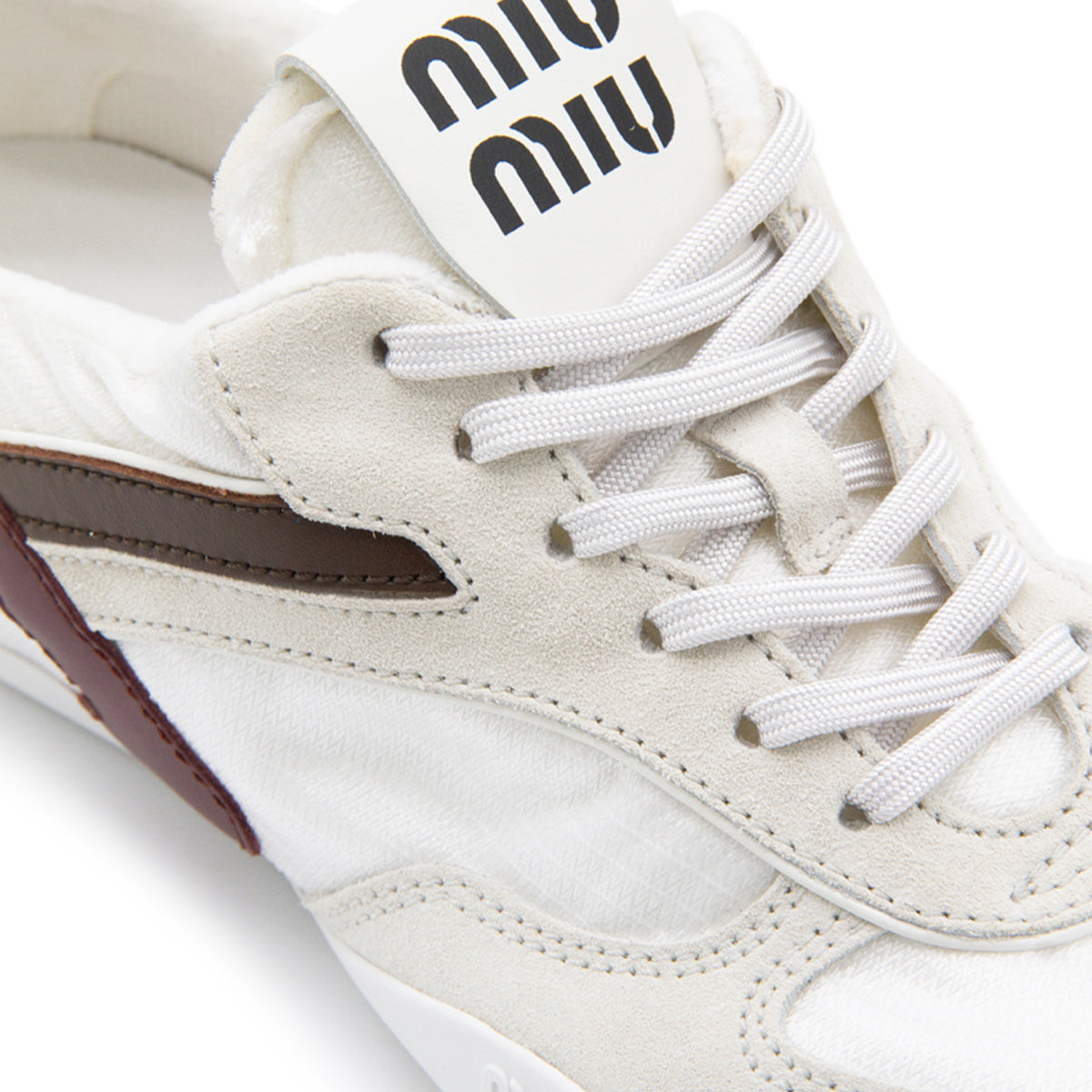 WHITE AND AMARANTO LEATHER SNEAKERS