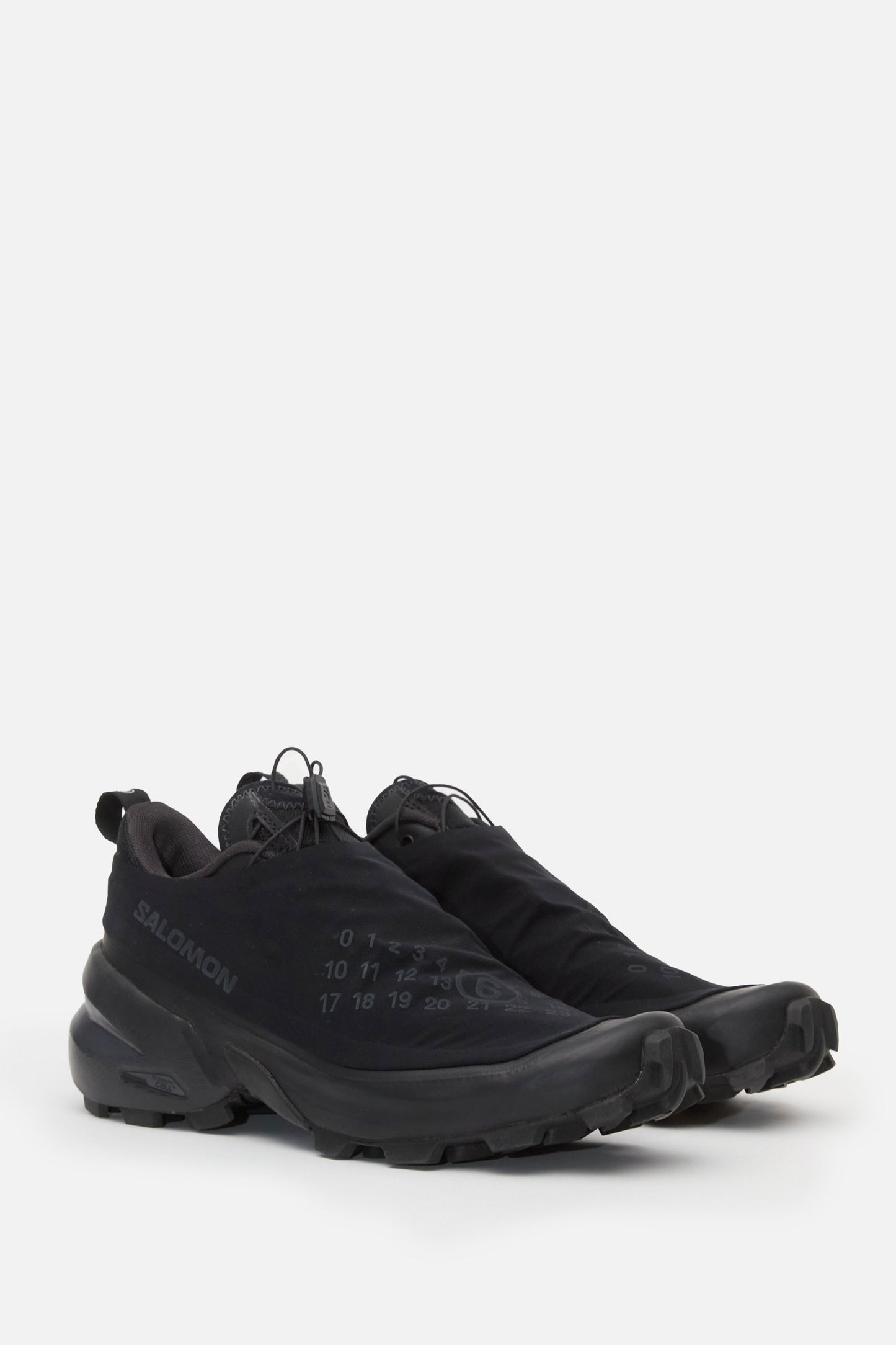 MM6 X SALOMON CROSS DUST SNEAKER