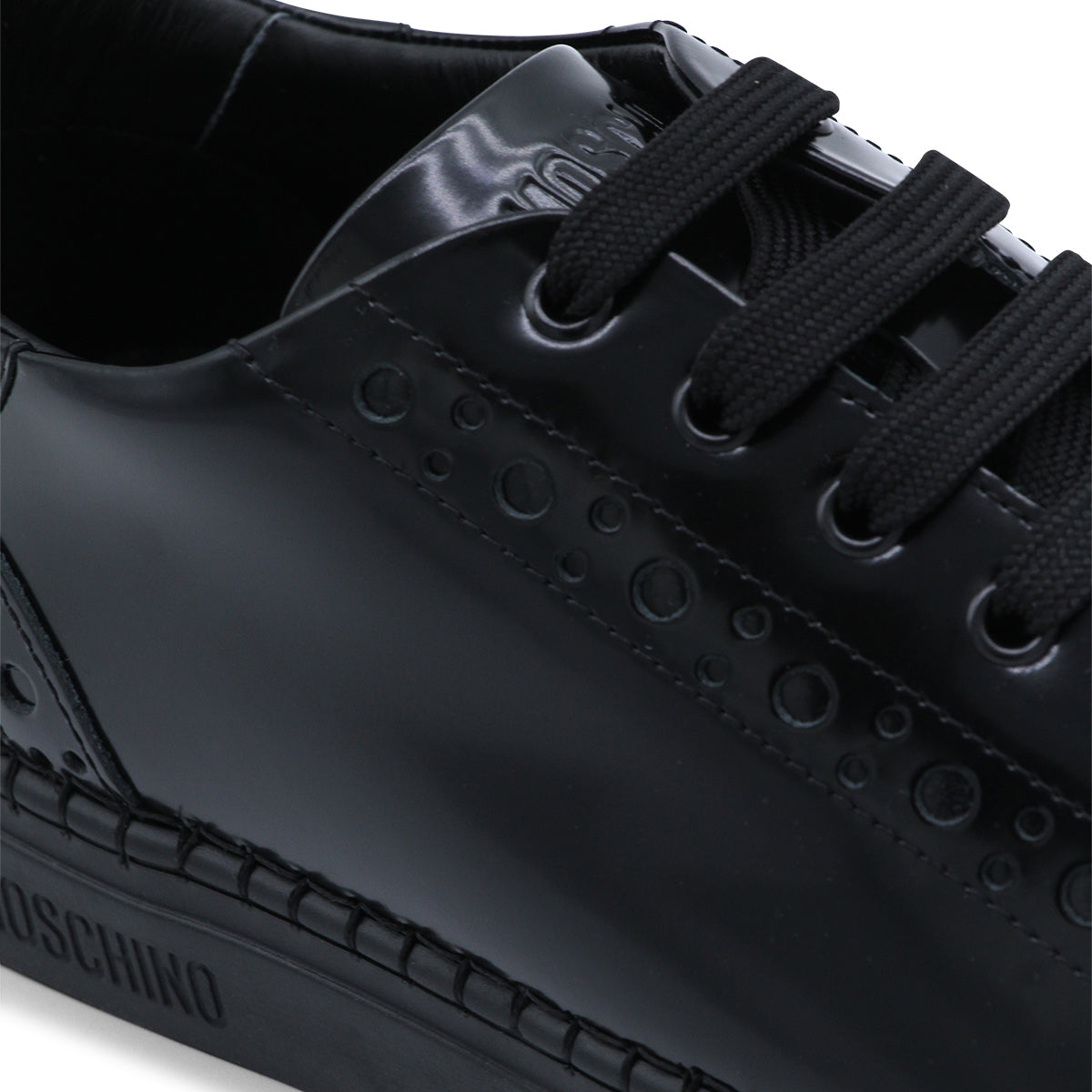 BLACK LEATHER SNEAKERS
