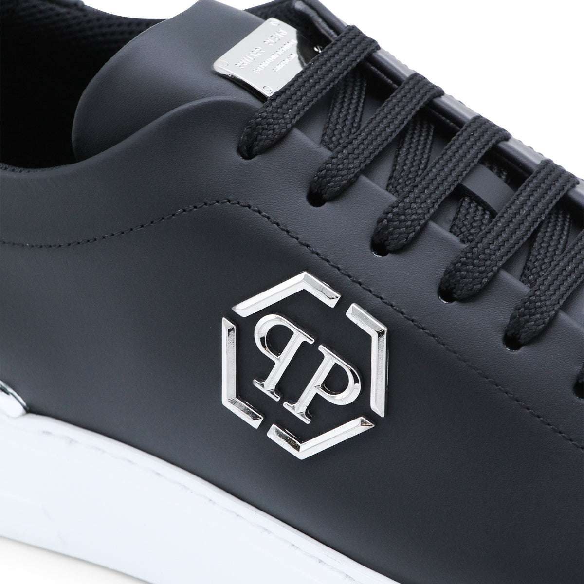 BLACK LEATHER SNEAKERS