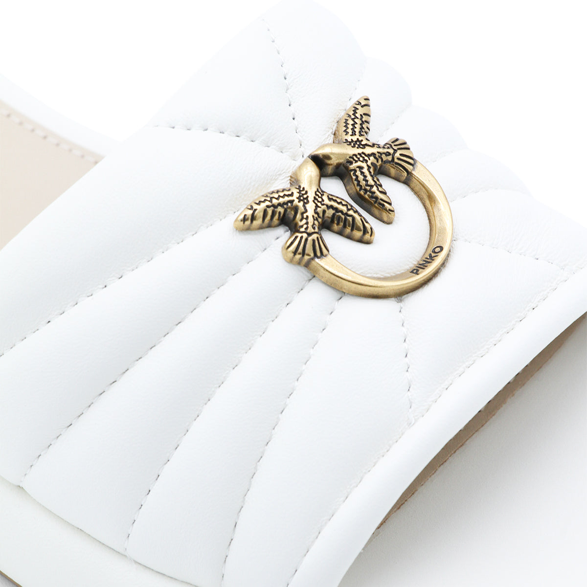 WHITE FIONA FLATS