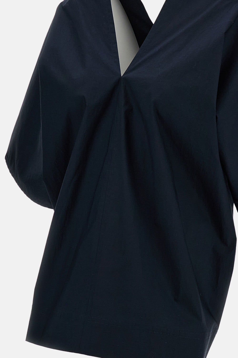 V-NECK TOP