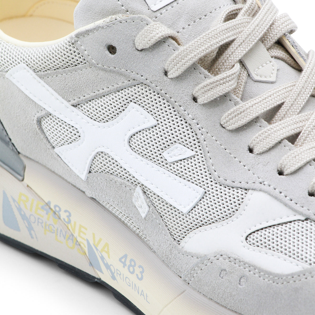 GREY LEATHER SNEAKERS
