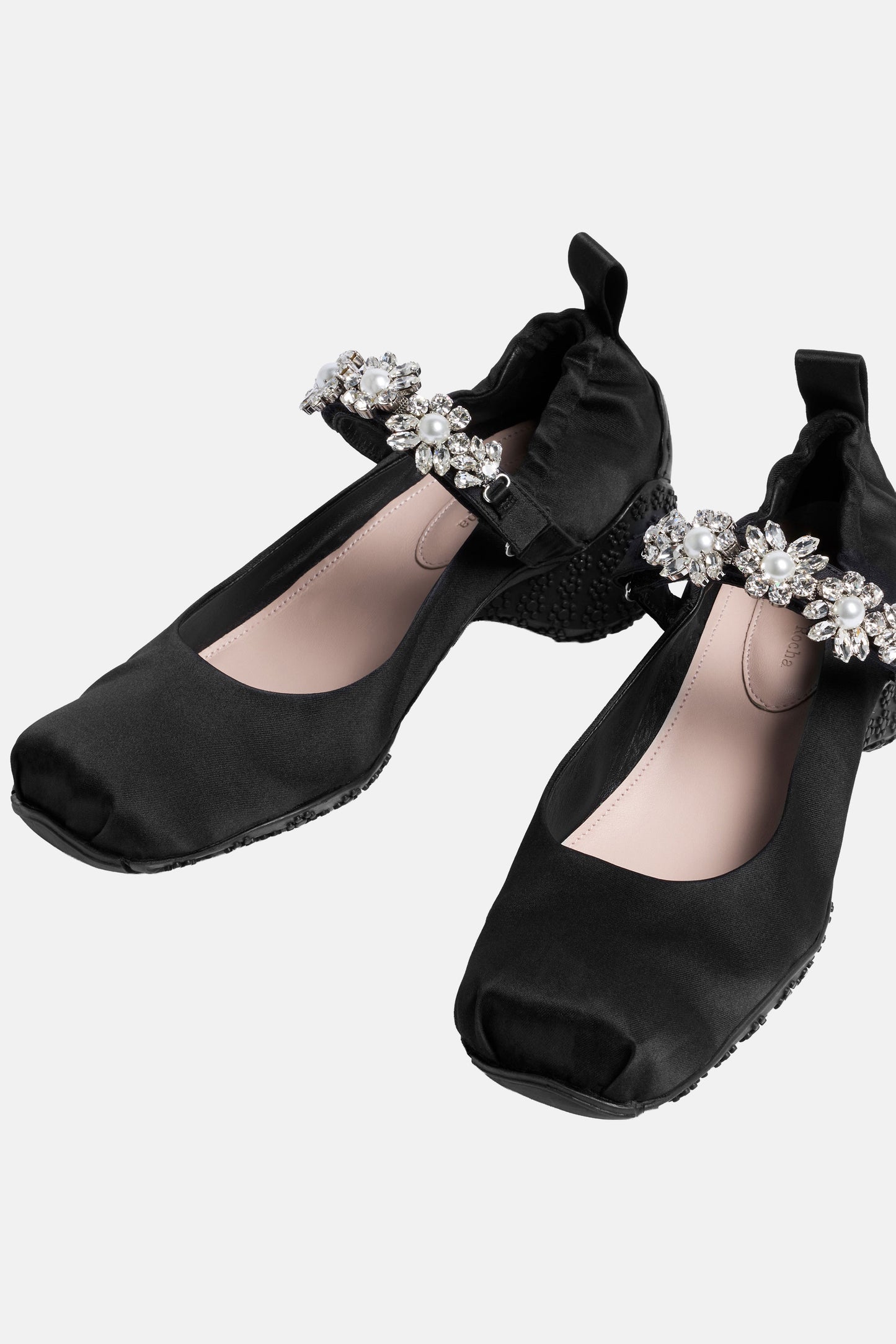 BALLET RUNNER WITH EMB