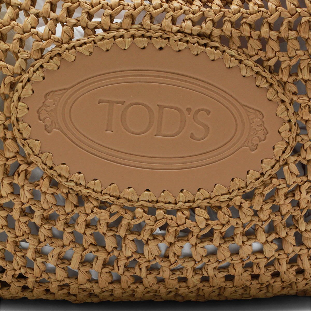 NATURAL RAFFIA TOTES