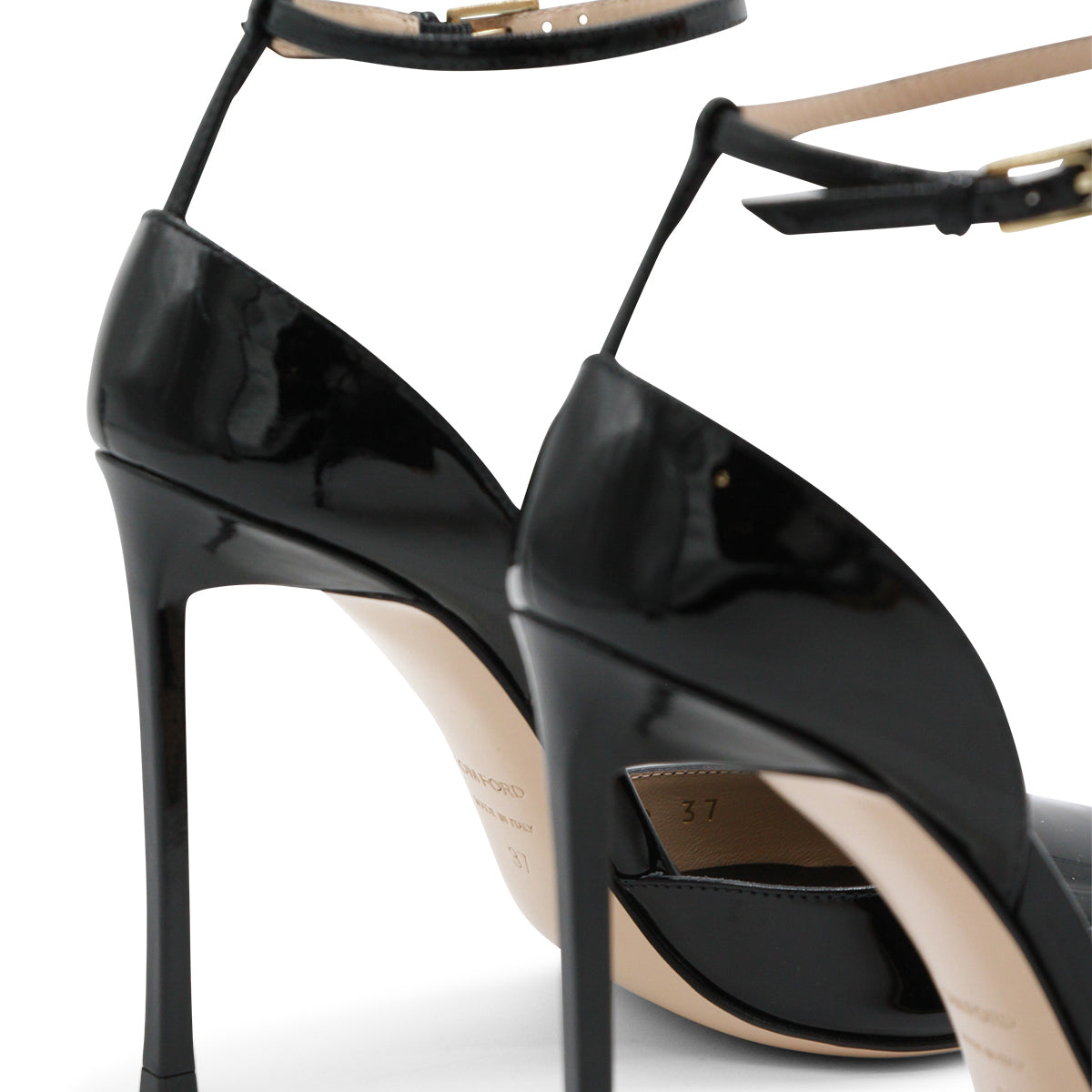 BLACK LEATHER PUMPS
