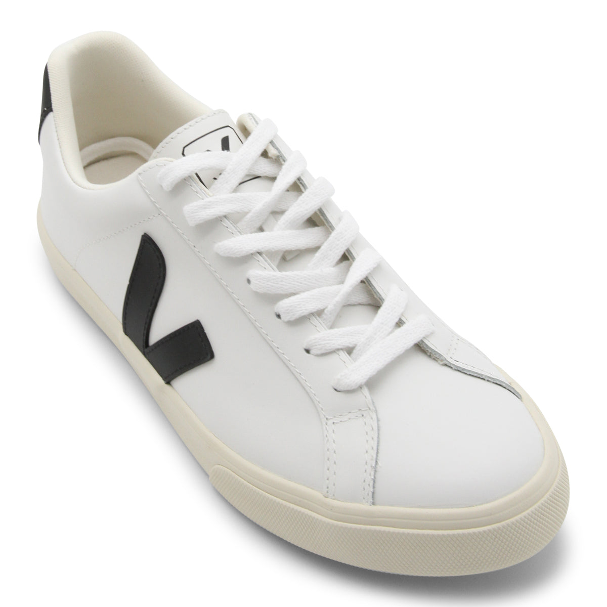 WHITE AND BLACK LEATHER SNEAKERS
