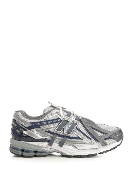 sneaker U1906A