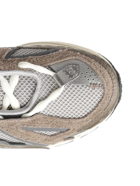 sneaker U1906A