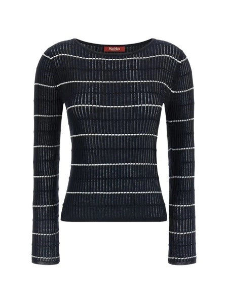 Maglia aderente in lana e set