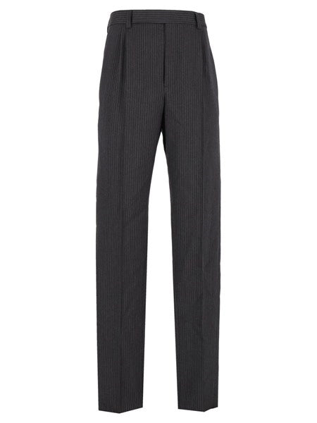 Pantaloni affusolati