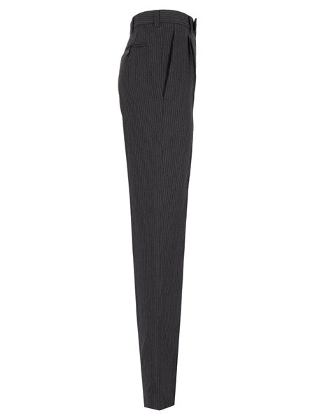 Pantaloni affusolati