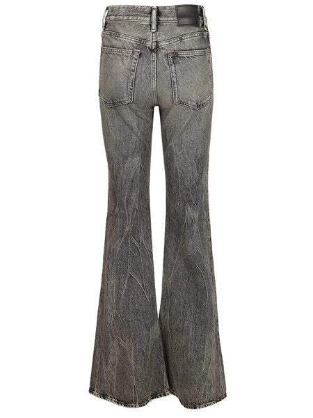 Jeans in denim