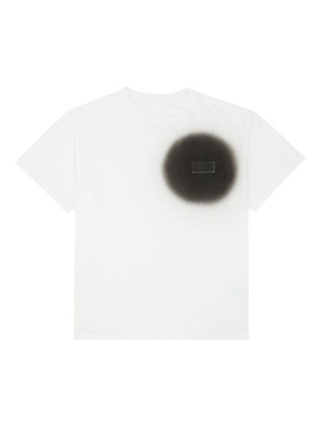 T-shirt con stampa spray