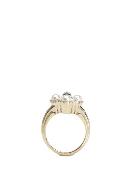 Anello skull con perle