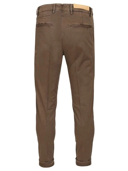 Pantaloni chino