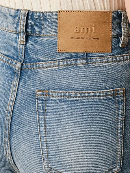 Jeans taglio flare