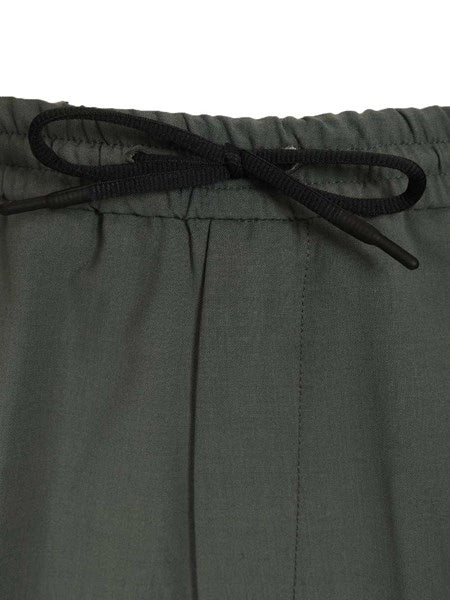 Pantaloni corti "Basil"