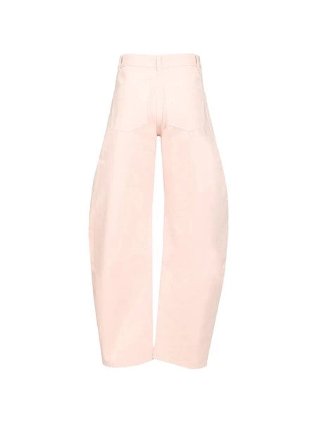 Pantaloni denim arrotondati