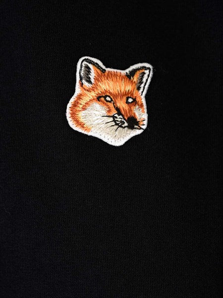 T-shirt bianca con patch baby fox