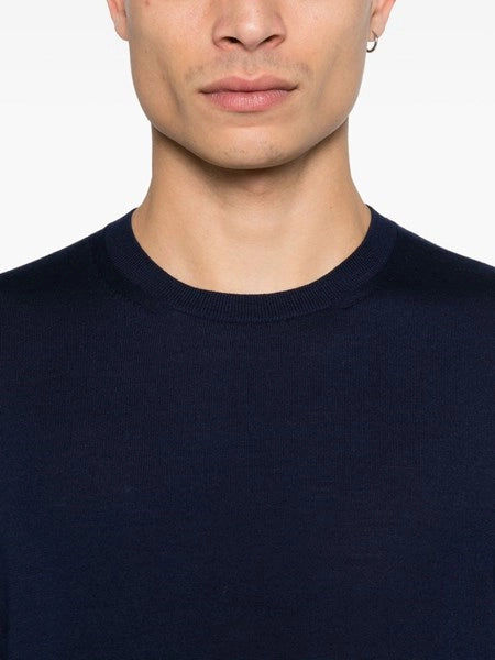 Maglione in lana girocollo