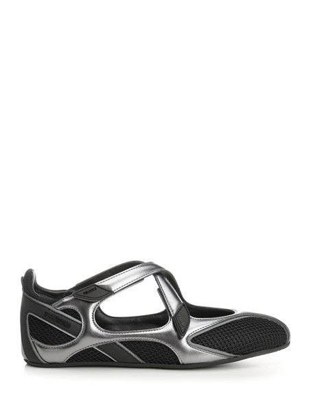 ''Floor 01'' ballerina flat