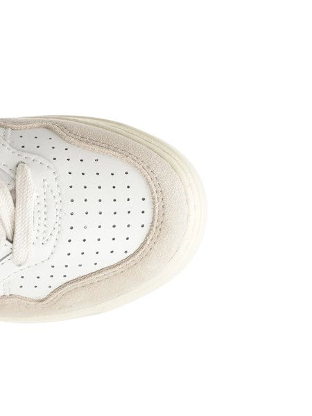 Sneaker "Medalist Low"